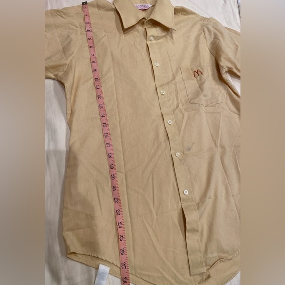 Mcdonald’s 1976 vintage button down short sleeve shirt - Picture 8 of 8